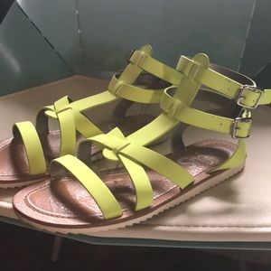 Ankle strap sandals